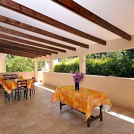 Hotel Domaine De Saint Pierre 4*