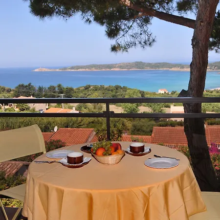 Hotel Domaine De Saint Pierre 4*